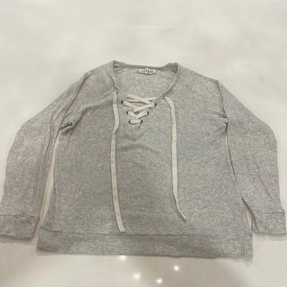Light grey Velvet by Graham & Spencer light sweater, gently used, XS - Picture 1 of 5